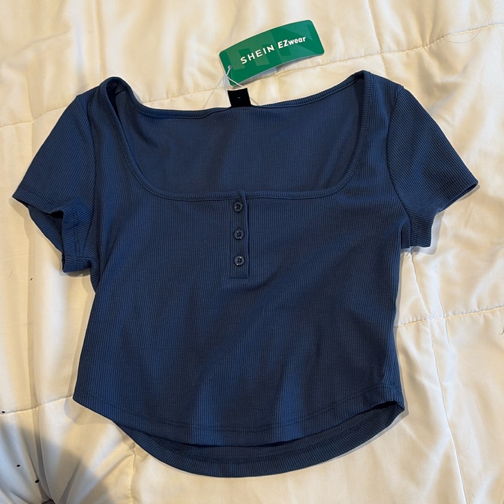 Cropped T-shirt (Blue)